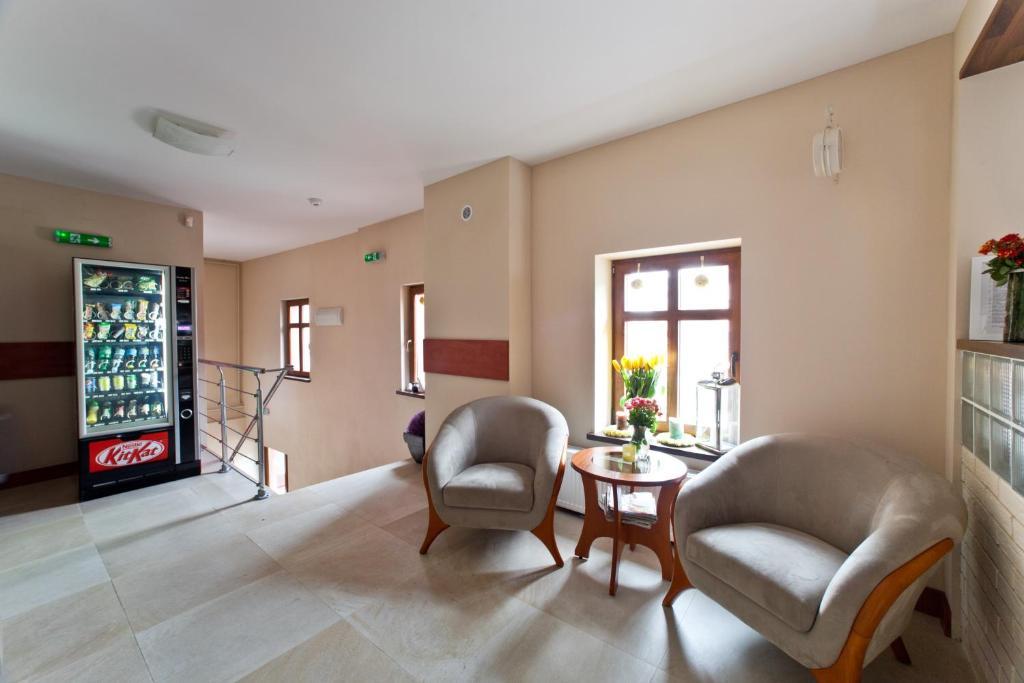 Apartamenty Pod Lwem Свидница Экстерьер фото